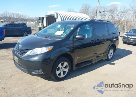 2014 Toyota Sienna Le V6 7 Passenger Mobility из США, поврежденный, VIN 5TDKK3DC6ES449258